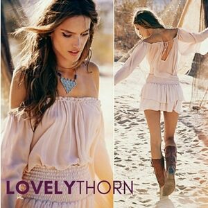 ALE // ltd ed nude peach boho-chic ruffle off the shoulder 100% silk top